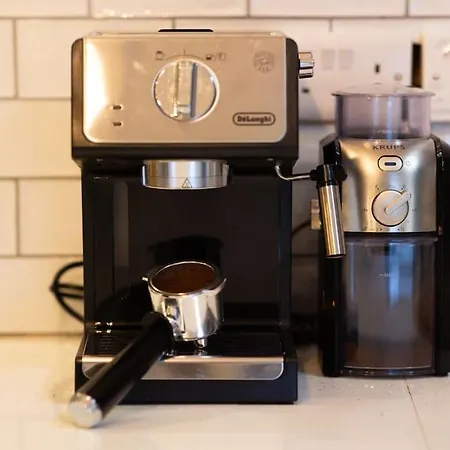 Apartman Cosy Apartment/ Explore The Area/enjoy Our Pub *