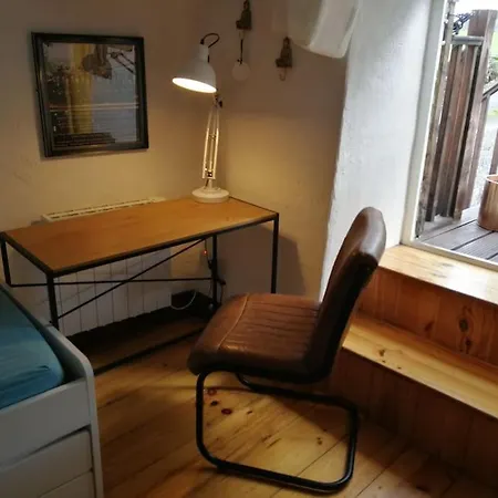 Cosy Apartment/ Explore The Area/enjoy Our Pub *